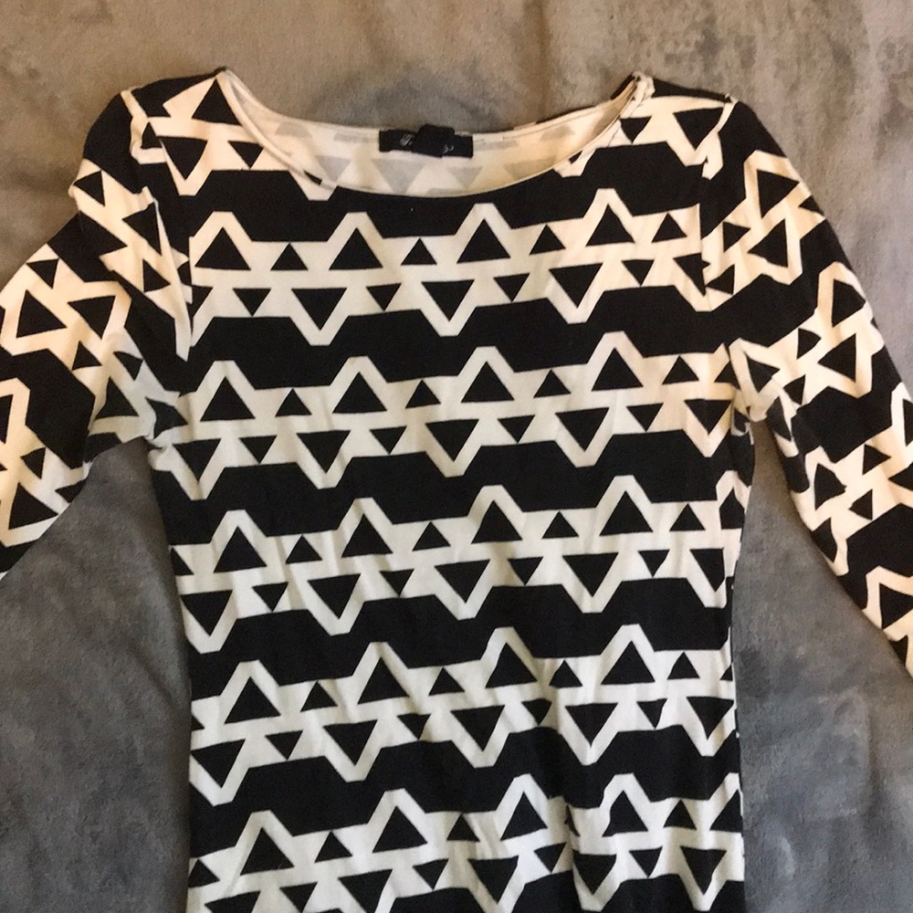 Tight forever21 3/4 sleeved dress